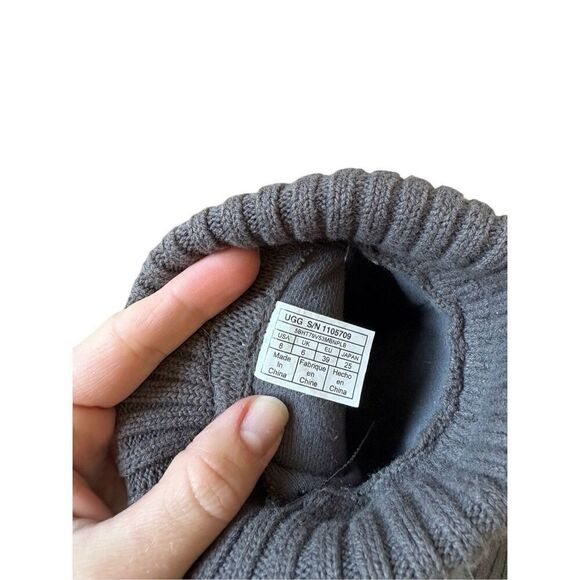 UGG Classic Knit Boots size 8 Gray Charcoal - Picture 8 of 11